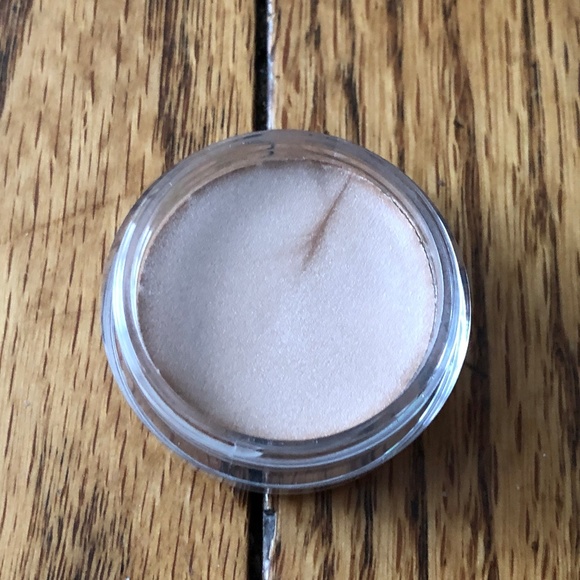 Mary Kay Other - Mary Kay Creme Eye Color - Beach Blonde Mary Kay Other - Mary Kay Creme Eye Color - Beach Blonde